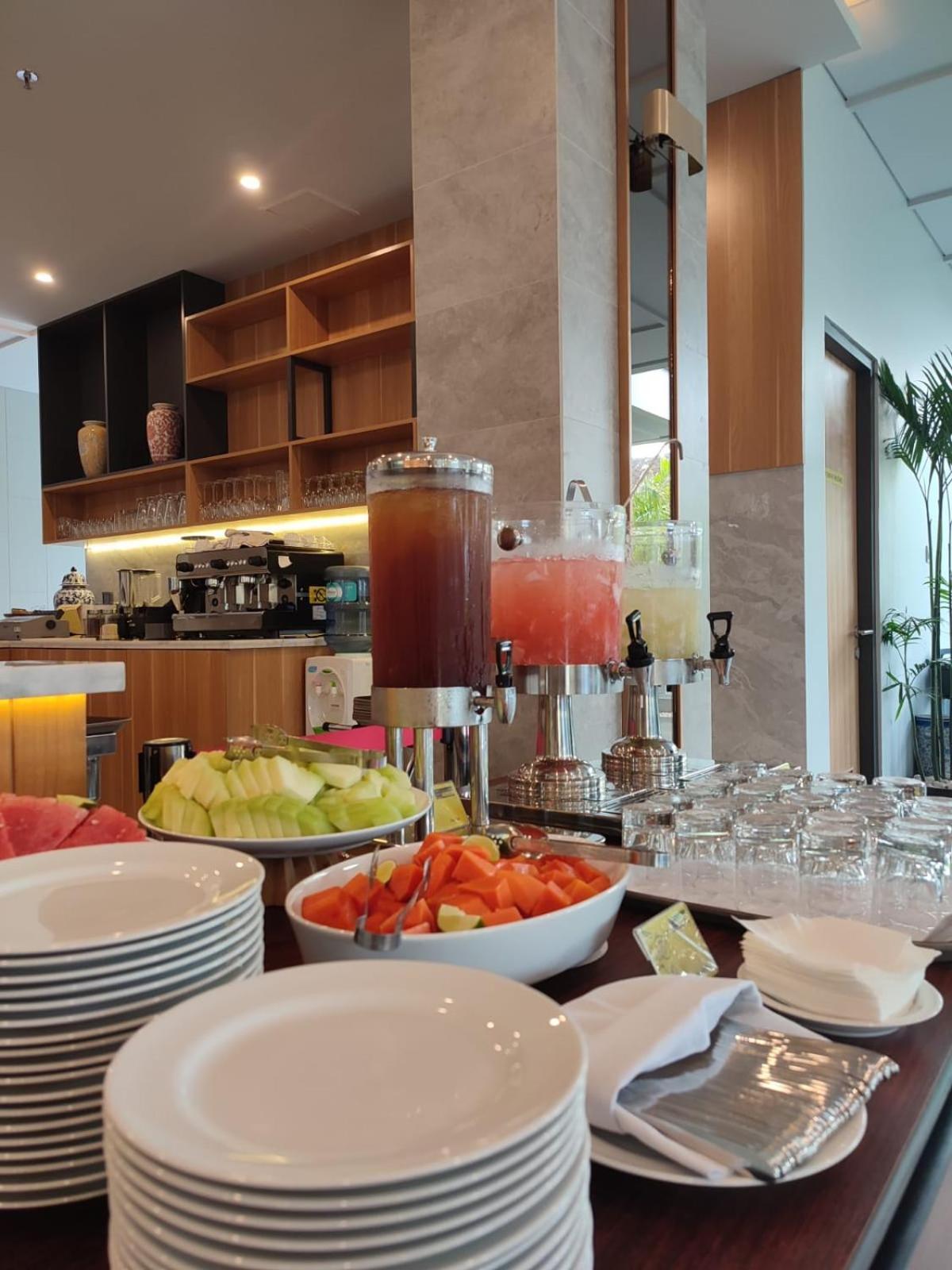 Rv Hotel Gianyar أوبود المظهر الخارجي الصورة